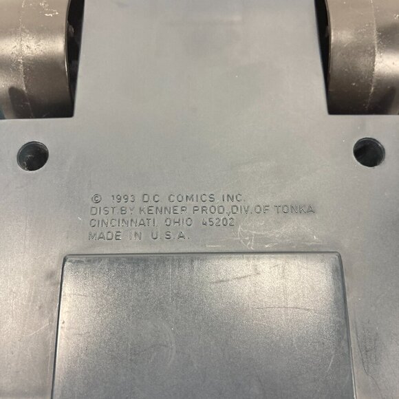 Lot‎ of 2 Vintage DC Batman BATMOBILE 16” Vehicles Kenner 1993, 1997 - READ - Picture 9 of 16